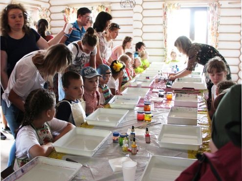 Выездной мастер класс на корпоратив, в школу или домой по  рисованию на воде Эбру в Екатеринбурге